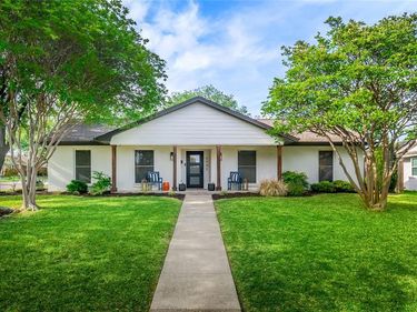 7705 El Pensador Drive, Dallas, TX 75248