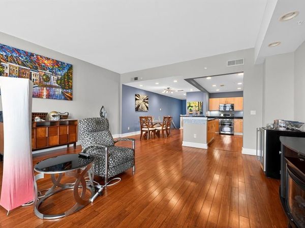 5055 Addison Circle, Unit 713, Addison, TX 75001