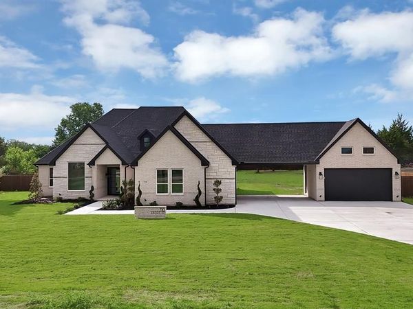 710 Gibson Road, Waxahachie, TX 75165