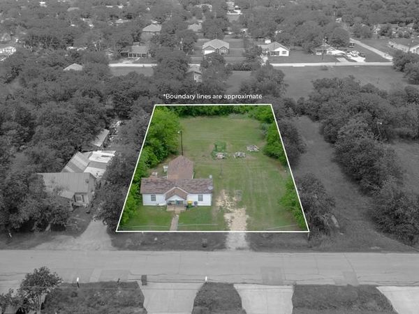 203 Mark Street, Hillsboro, TX 76645