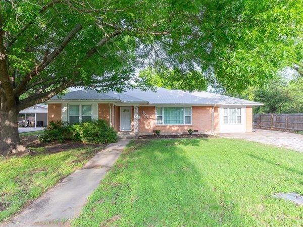 805 S Seaman Street, Eastland, TX 76448