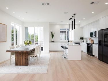 2213 AARHUS, Dallas, TX 75204