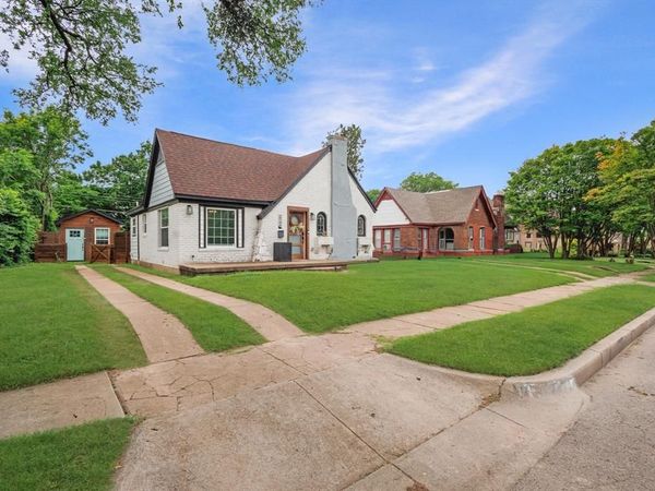 2744 Catherine Street, Dallas, TX 75211