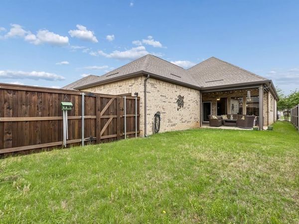 4717 Beaver Creek Drive, Arlington, TX 76005