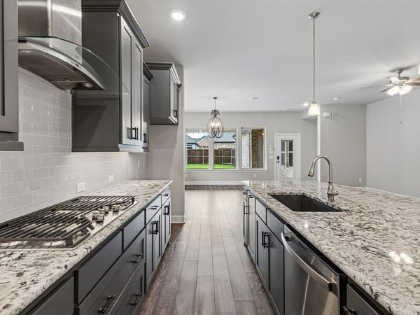 4717 Beaver Creek Drive, Arlington, TX 76005