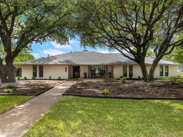 4606 Heatherbrook Drive, Dallas, TX 75244