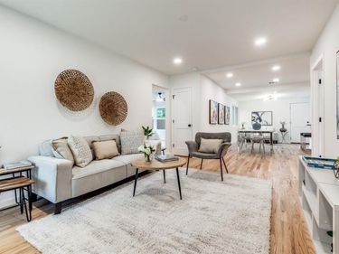 1431 Carson Street, Dallas, TX 75216