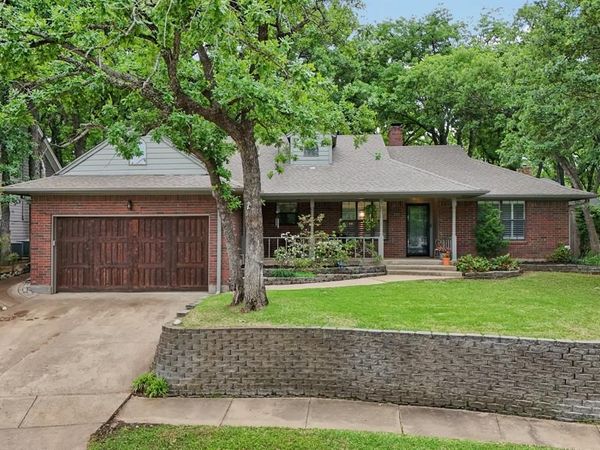 2161 Steeplewood Drive, Grapevine, TX 76051