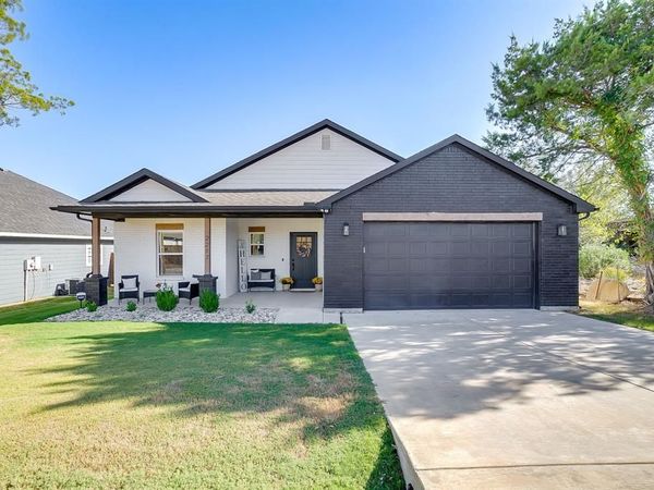 2217 Forest Hill Lane, Granbury, TX 76048