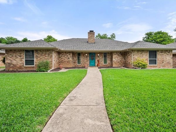 4103 Three Oaks Drive, Arlington, TX 76016