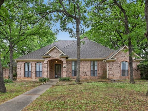 1026 Wood Hollow Lane, Burleson, TX 76028
