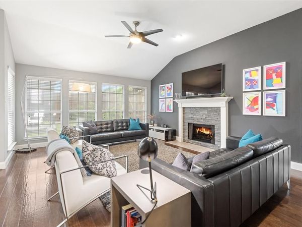 708 Summit Run, Lewisville, TX 75077