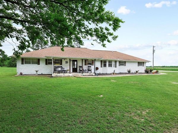 3939 Fm 2194, Celeste, TX 75423