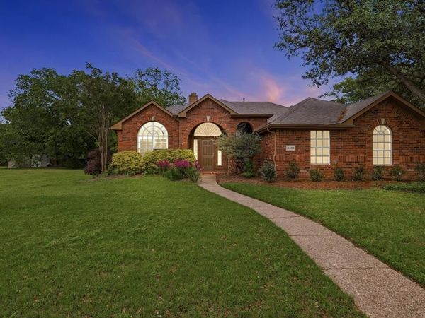 2402 Ravinia Drive, Corinth, TX 76208