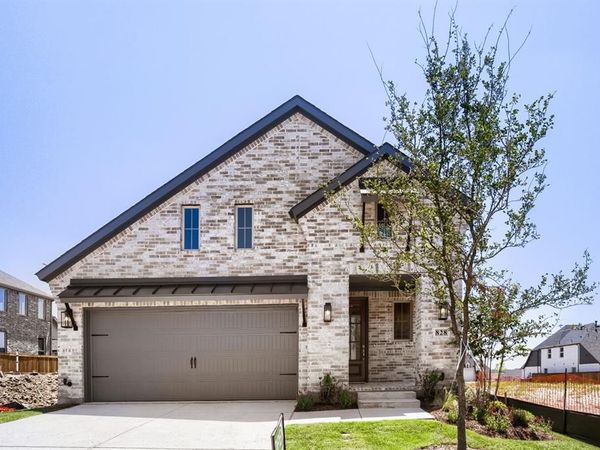 828 Stone Grove Road, Lavon, TX 75166