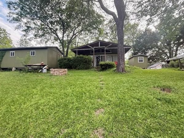 128 Shady Shores Drive, Mabank, TX 75156