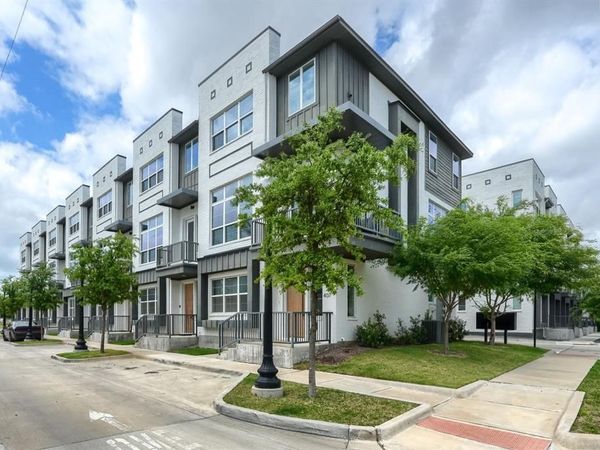 13325 Bee Street, Unit 406, Farmers Branch, TX 75234