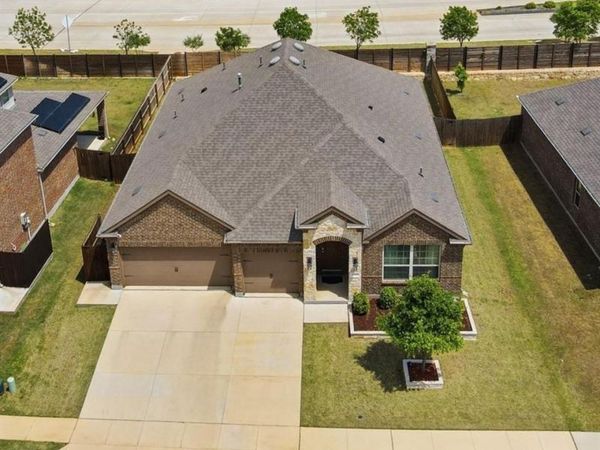 10109 Table Bluff Street, Aubrey, TX 76227