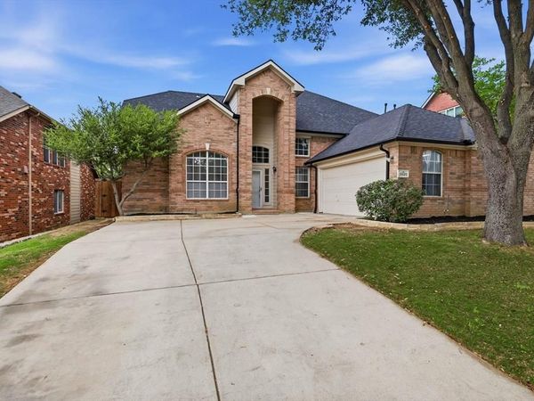 3820 Blueridge Drive, The Colony, TX 75056