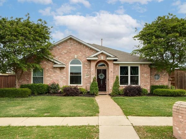 1217 Shady Elm Lane, Lewisville, TX 75067
