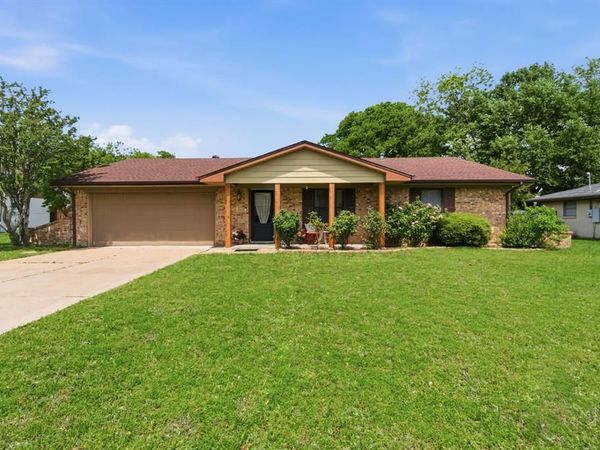 807 Keller Avenue, Benbrook, TX 76126