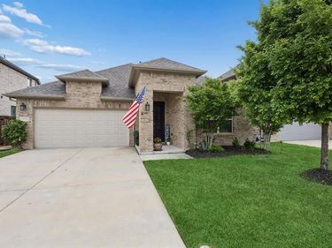 10324 Lakemont Drive, Fort Worth, TX 76131