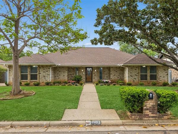 4008 Kingswick Drive, Arlington, TX 76016