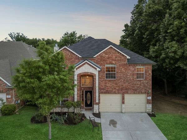 916 Starling Lane, Aubrey, TX 76227