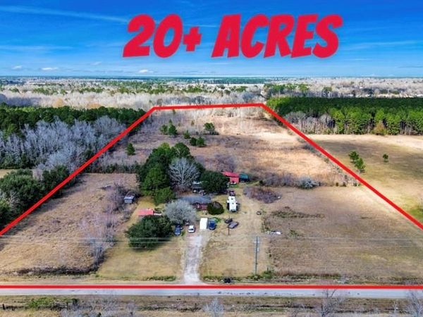 518 CR 677, Dayton, TX 77535