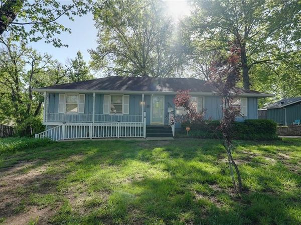 3515 S Park Avenue, Independence, MO 64052