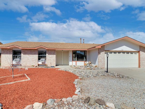 4637 Quartz Drive NE, Rio Rancho, NM 87124