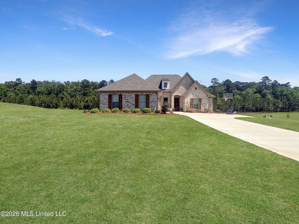 110 Landry Drive, Brandon, MS 39047