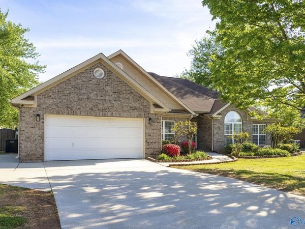 102 Tudor Place, Madison, AL 35758