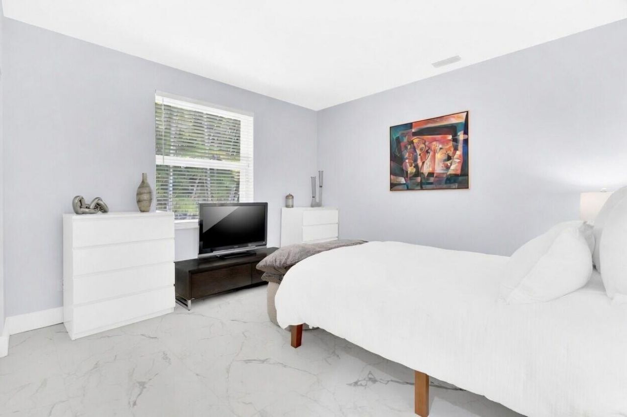 17050 SW 74th Avenue, Palmetto Bay, FL 33157 Photo