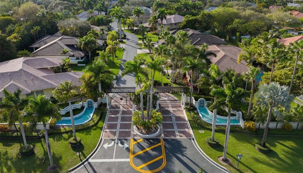 17050 SW 74th Avenue, Palmetto Bay, FL 33157 Photo