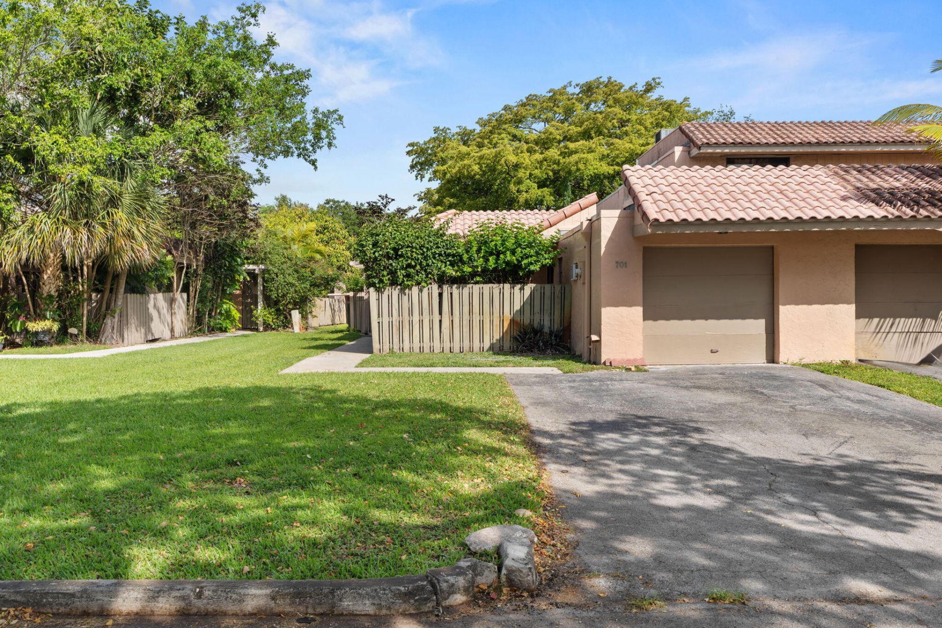 701 NE 205th Terrace, Miami, FL 33179 Photo