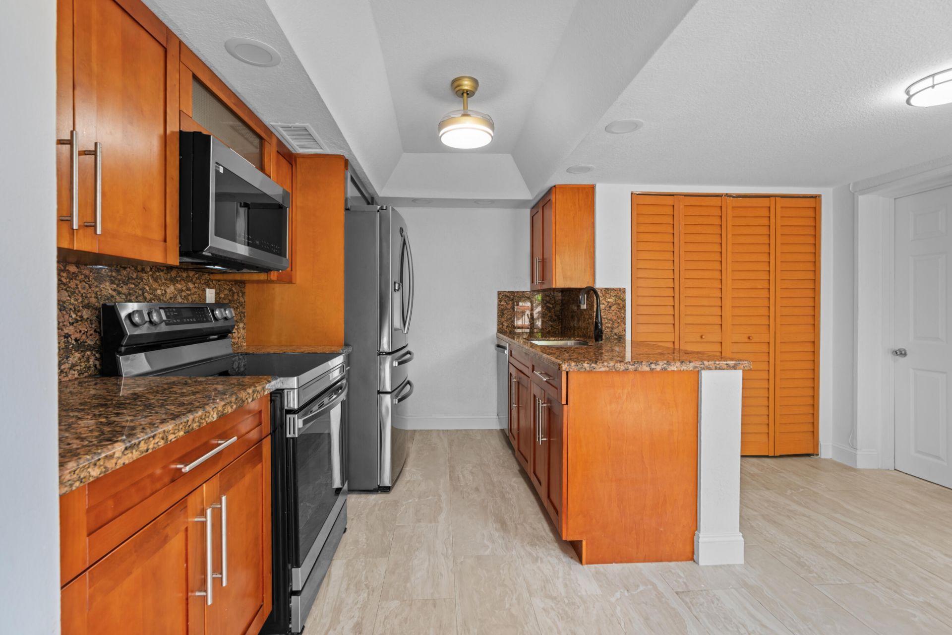 701 NE 205th Terrace, Miami, FL 33179 Photo