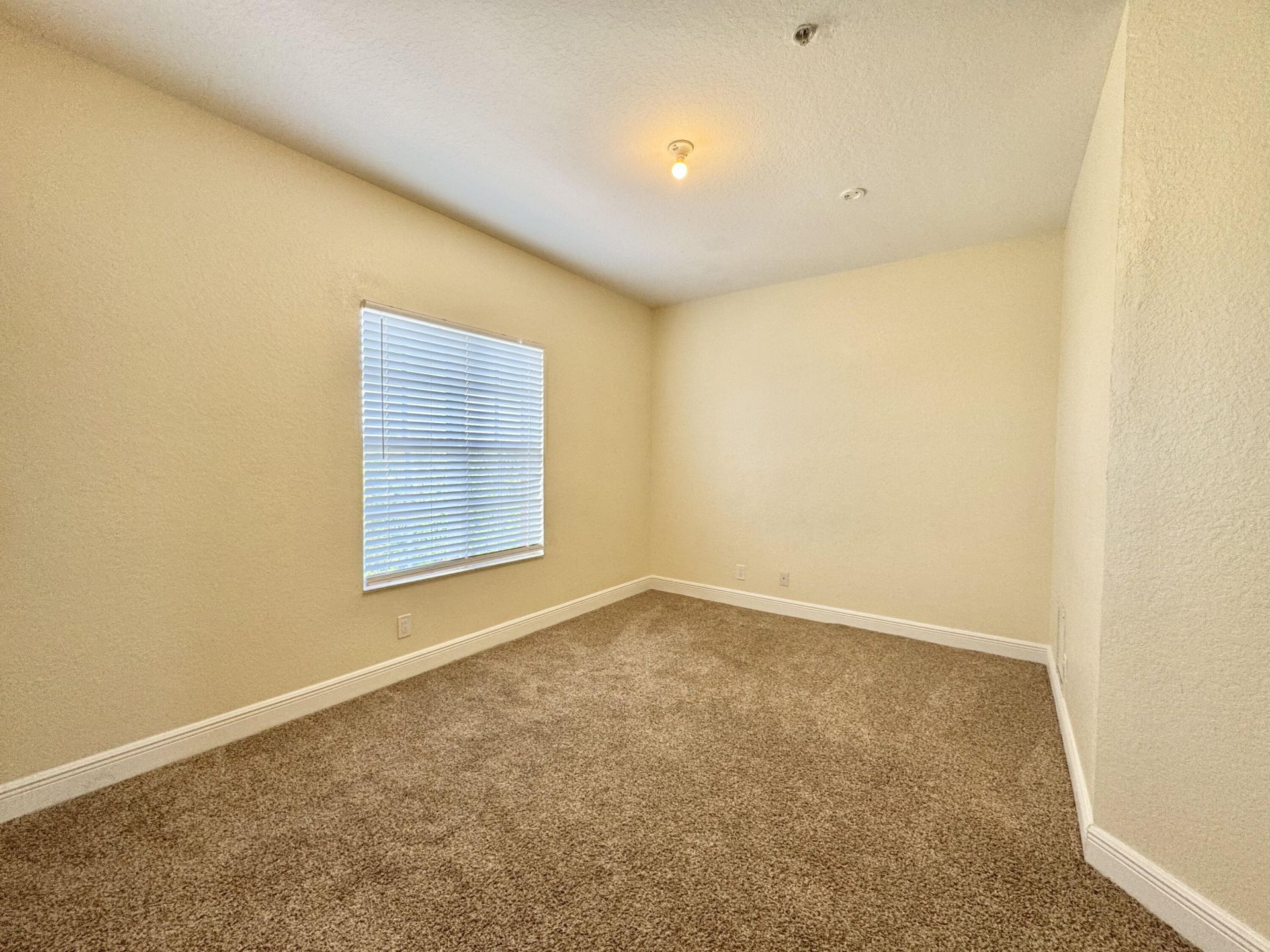 531 S Federal Highway, Unit 15, Lake Worth Beach, FL 33460 Photo