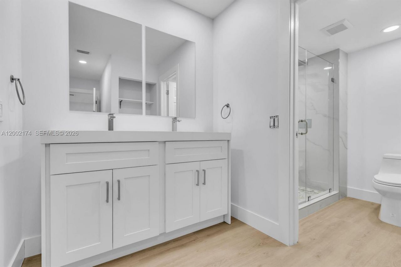 8535 Casa Del Lago , Unit F, Boca Raton, FL 33433 Photo