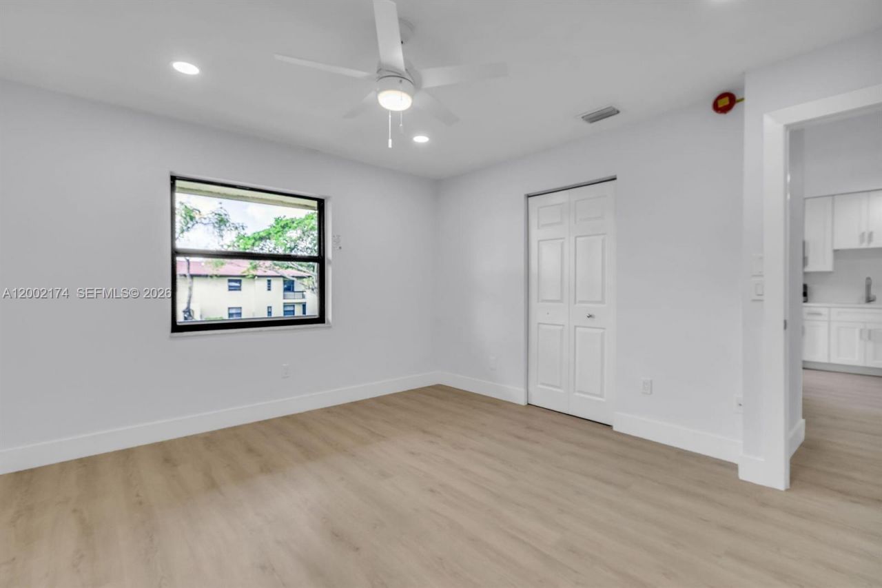 8535 Casa Del Lago , Unit F, Boca Raton, FL 33433 Photo