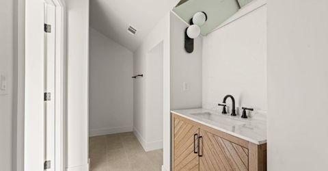 2505 W St, Sacramento, CA 95818 Photo