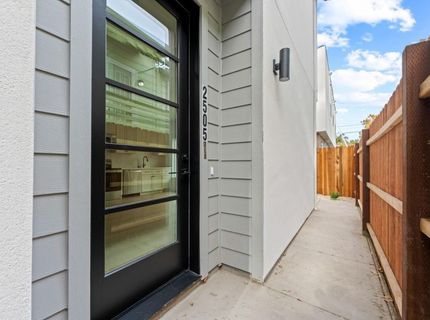 2505 W St, Sacramento, CA 95818 Photo