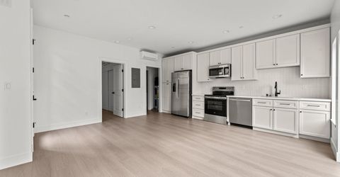 2505 W St, Sacramento, CA 95818 Photo