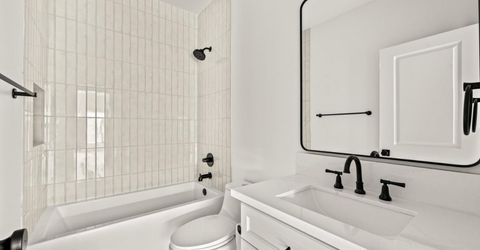 2505 W St, Sacramento, CA 95818 Photo