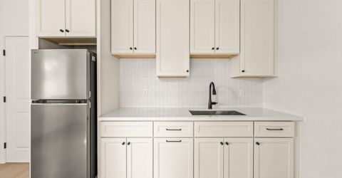 2505 W St, Sacramento, CA 95818 Photo