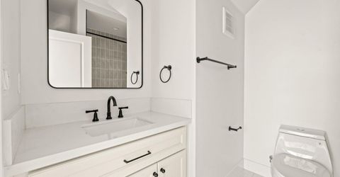 2505 W St, Sacramento, CA 95818 Photo