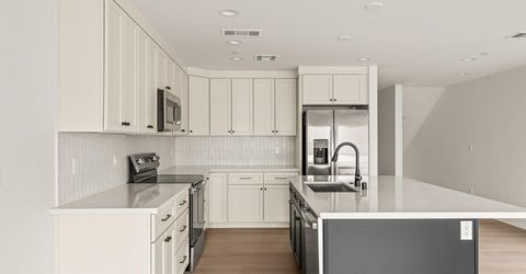 2505 W St, Sacramento, CA 95818 Photo