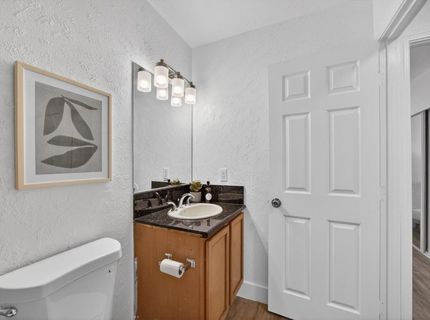 7715 Reenel Way, Sacramento, CA 95832 Photo