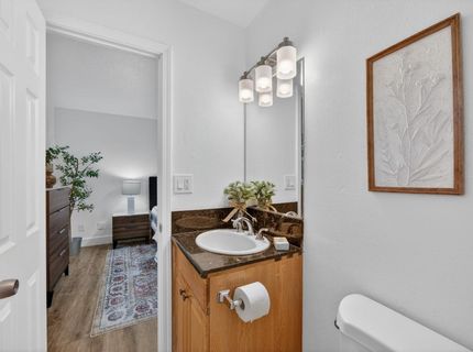 7715 Reenel Way, Sacramento, CA 95832 Photo