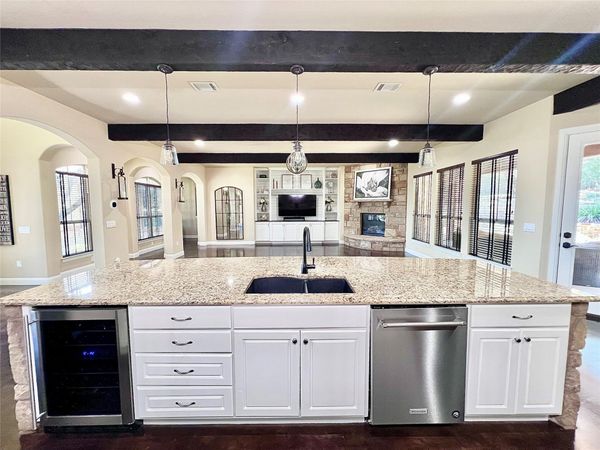 320 Ridge View DR , Georgetown, TX 78628